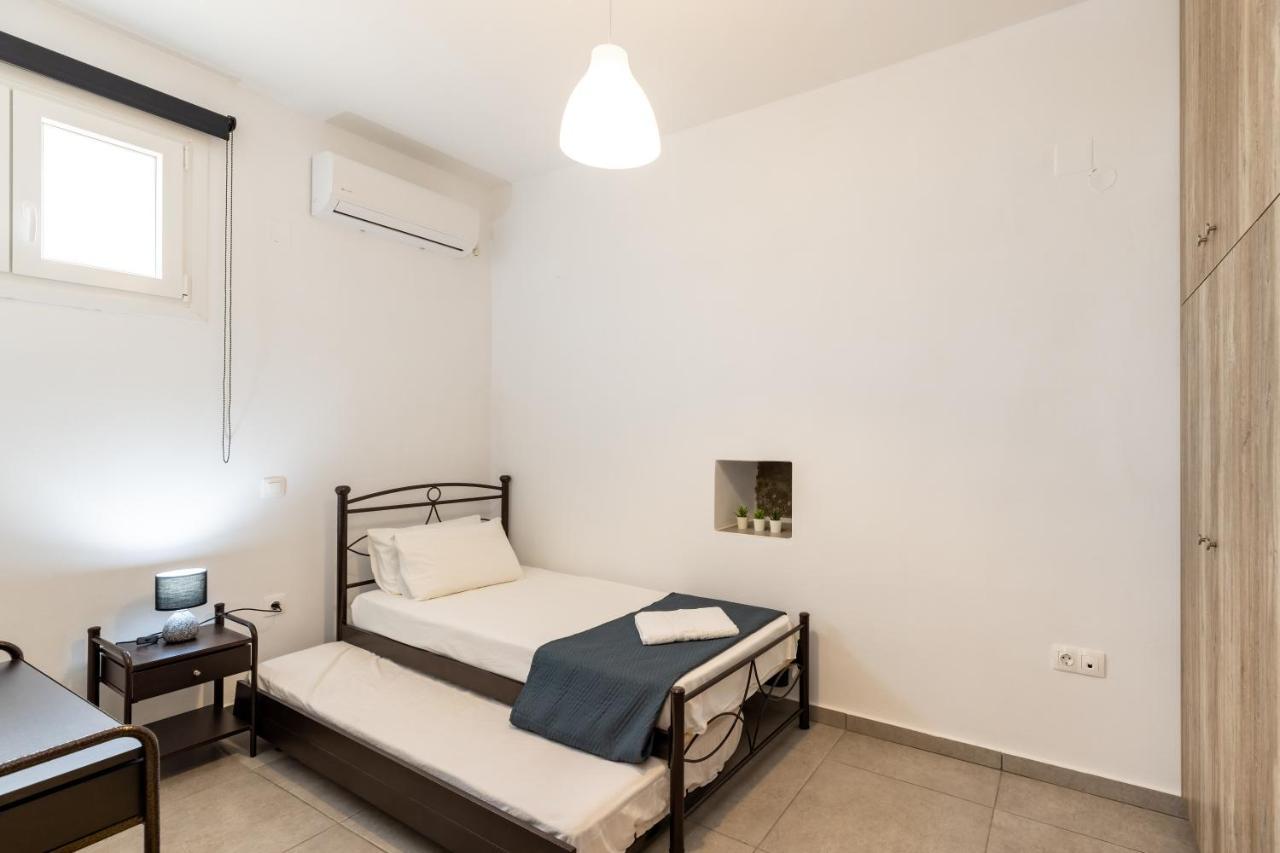 Peris Rooms Kamares  ภายนอก รูปภาพ